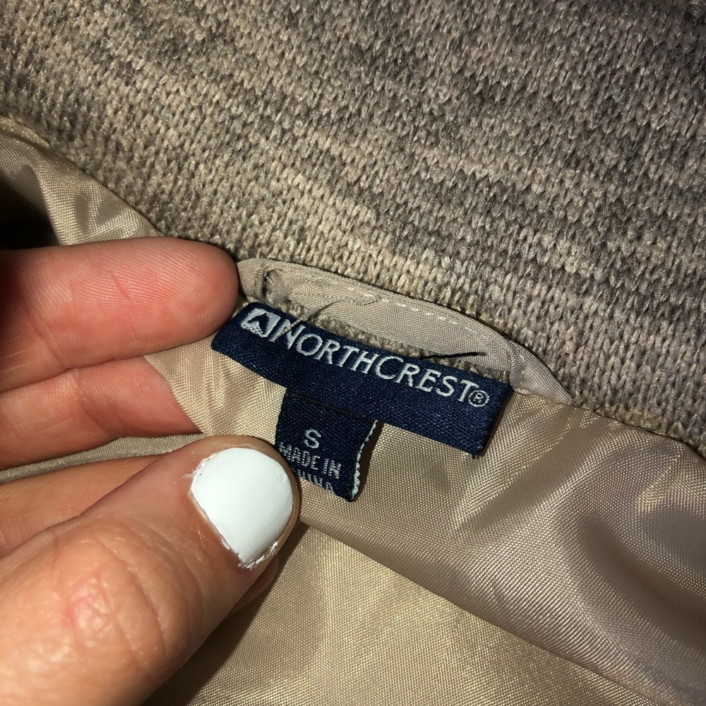 Northcrest Vest - Picture 3 of 4